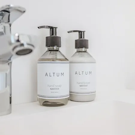 Gorgeous In With Wifi *